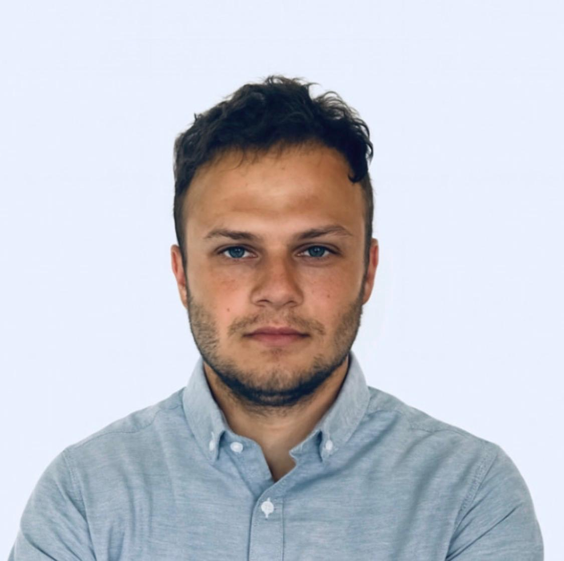 Maksim Dill